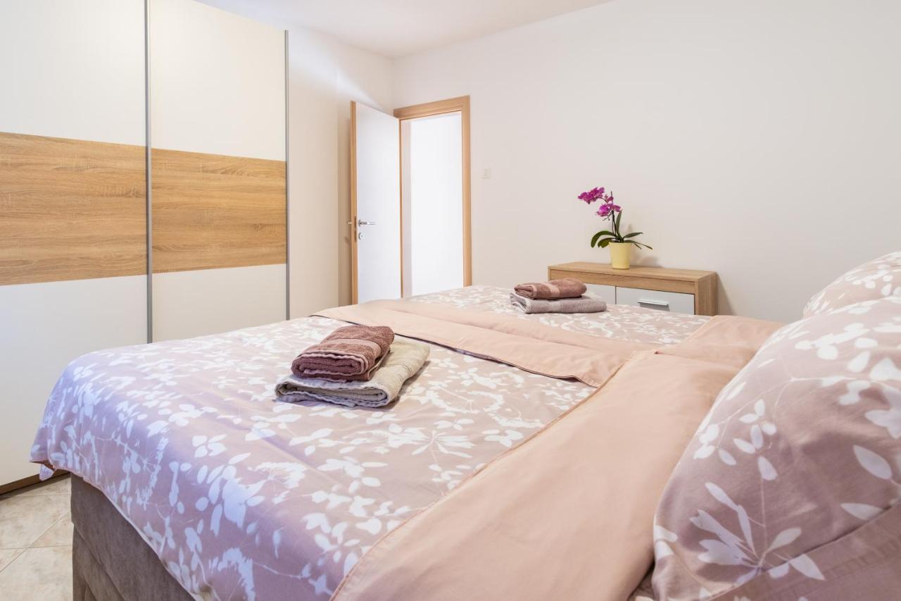 Apartmani Jolly Porec: Blizu Centra I Mora エクステリア 写真