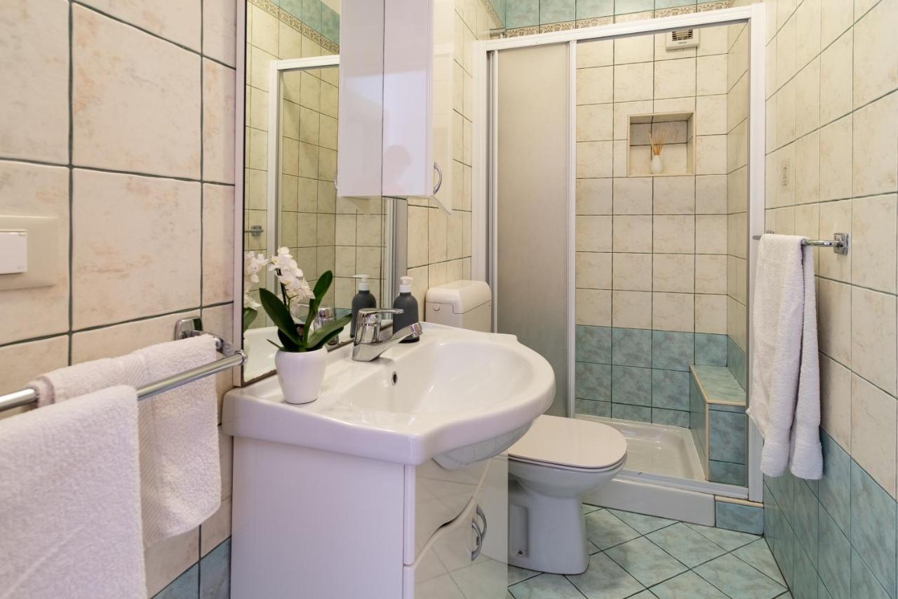 Apartmani Jolly Porec: Blizu Centra I Mora エクステリア 写真